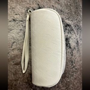 Women’s Oakley sunglasses